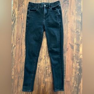 Women’s American Eagle 360 Next Level Stretch Skinny Jeans in Black, Sz 4 Short
